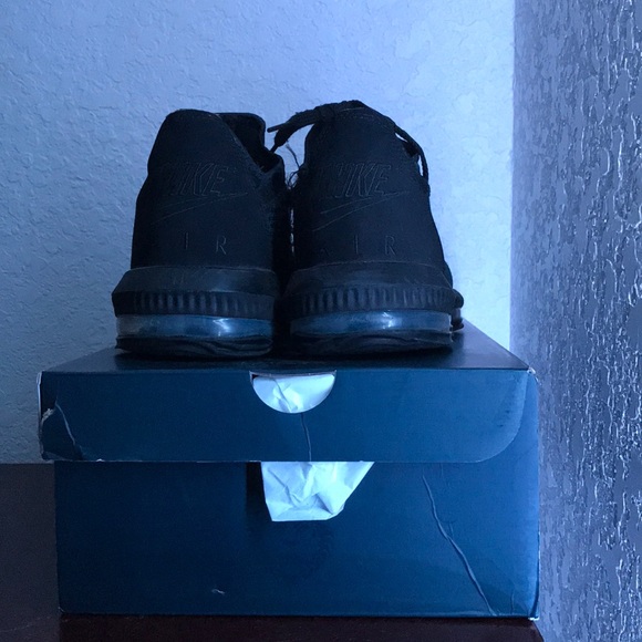 Lebron 16 Lows - Picture 2 of 3